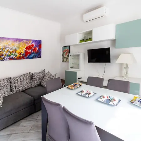 Apartment Casa Elizia *